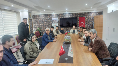Kocaeli Gümüşhaneliler Vakfı'ndan Öğrencilere Bayram Harçlığı ve Moral Desteği