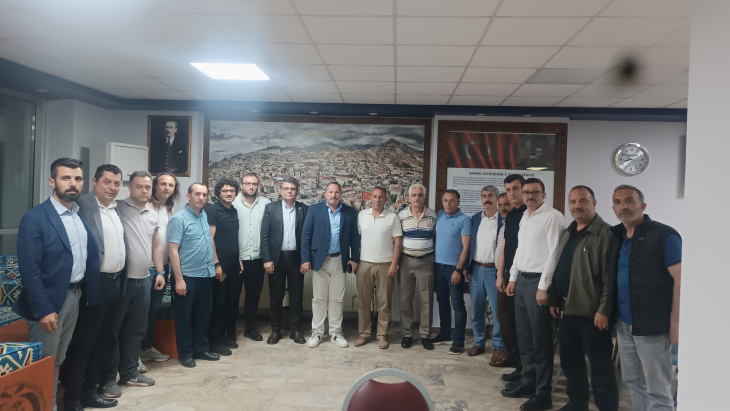 Kocaeli Gümüşhaneliler Vakfı'ndan Dernek Başkanı Ünal Çelik'e Ziyaret