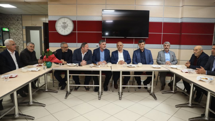 Kocaeli Gümüşhaneliler Vakfı'ndan Derince Kelkitlilere Hayırlı Olsun Dilekleri